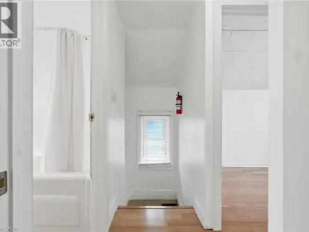 For Rent 3 Bedroom House Welland ON DLS102847491