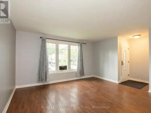 For Rent 3 Bedroom House Welland ON DLS102052764