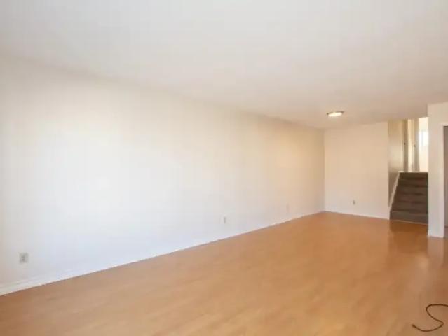 For Rent 3 Bedroom House Welland ON DLS103091340