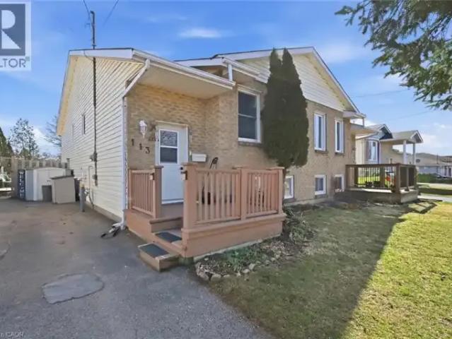 For Rent 3 Bedroom House Welland ON DS101986822