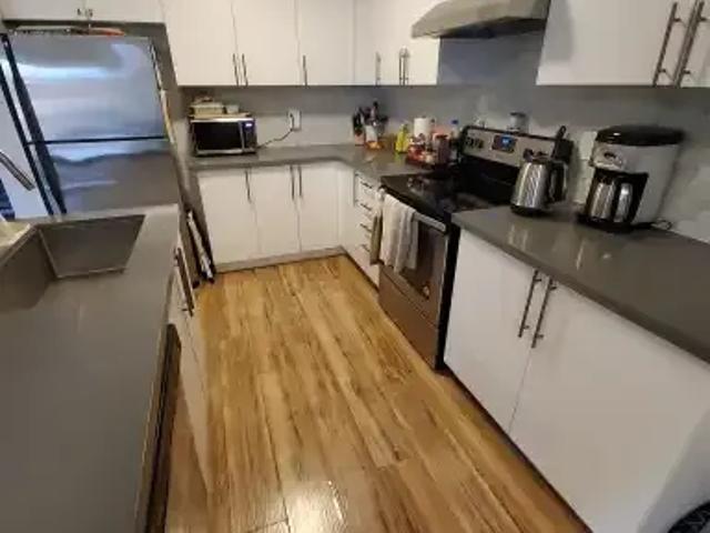 For Rent 3 Bedroom House Whitby ON DS105198478