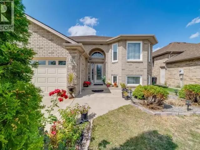 For Rent 3 Bedroom House Windsor ON DLS101879342