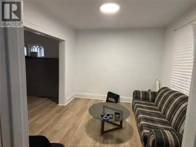 For Rent 3 Bedroom House Windsor ON DLS101090438
