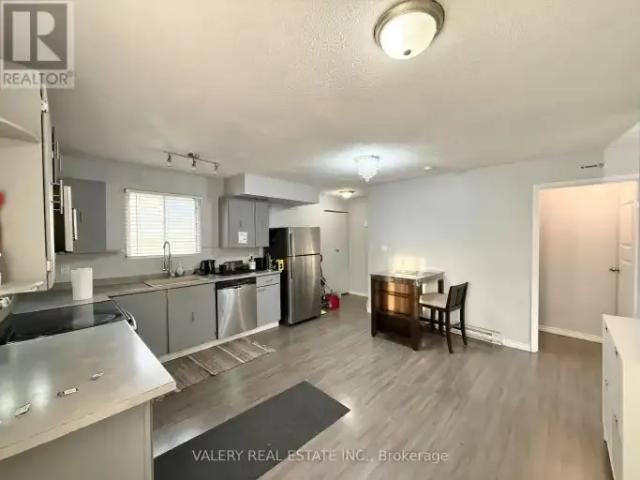 For Rent 3 Bedroom House Windsor ON DLS101090457