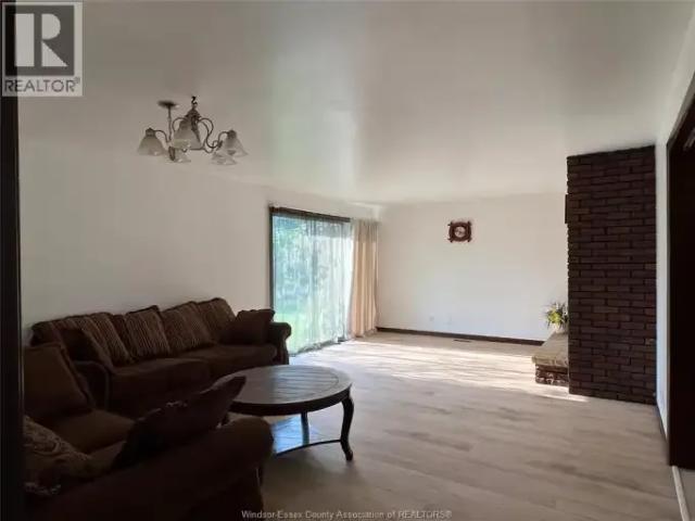 For Rent 3 Bedroom House Windsor ON DLS101262157