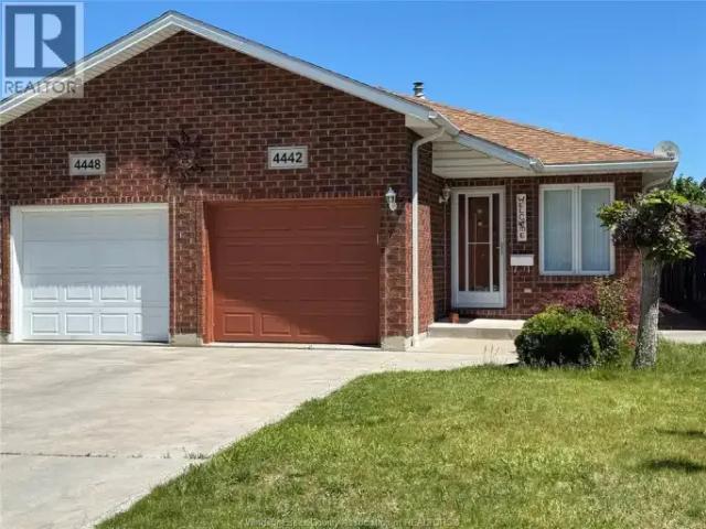 For Rent 3 Bedroom House Windsor ON DLS102915413