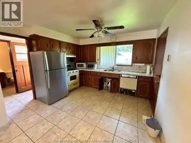 For Rent 3 Bedroom House Windsor ON DLS102915417