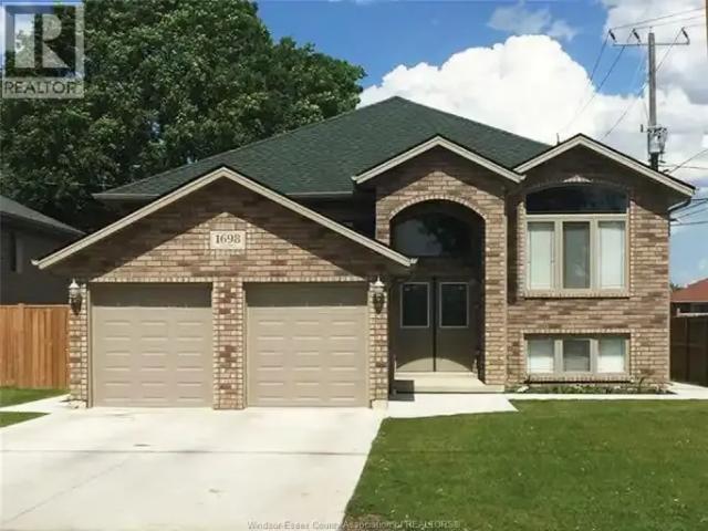 For Rent 3 Bedroom House Windsor ON DLS102915440
