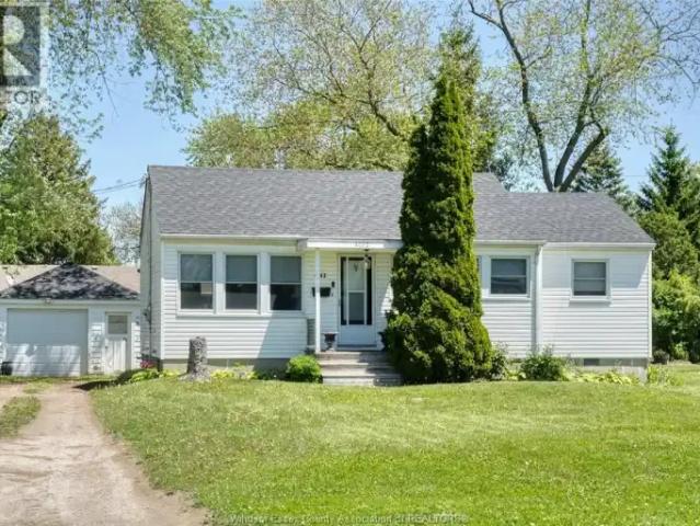 For Rent 3 Bedroom House Windsor ON DLS103840434
