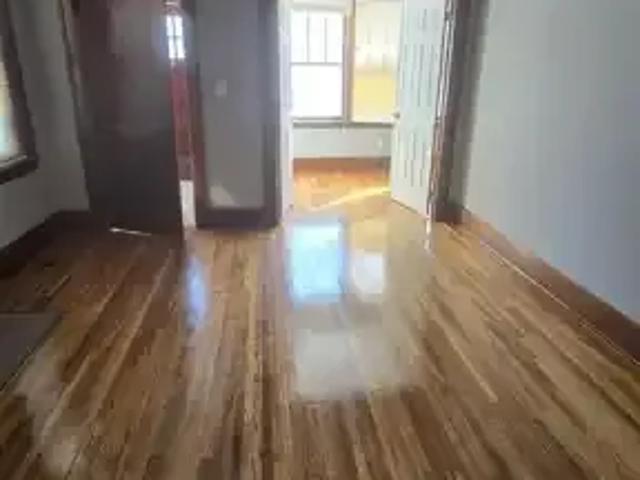 For Rent 3 Bedroom House Windsor ON DS101877883