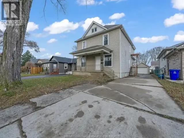 For Rent 3 Bedroom House Windsor ON DS101878870