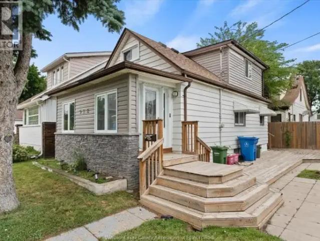For Rent 3 Bedroom House Windsor ON DS103216020