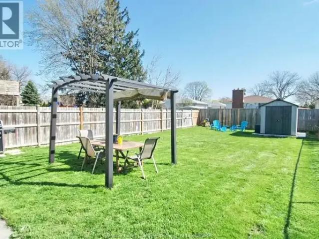 For Rent 3 Bedroom House Windsor ON DS103322825