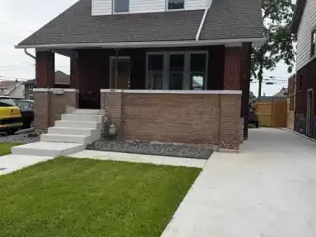 For Rent 3 Bedroom House Windsor ON DS103695351