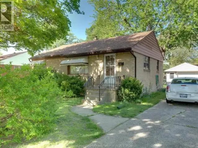 For Rent 3 Bedroom House Windsor ON DS104470865