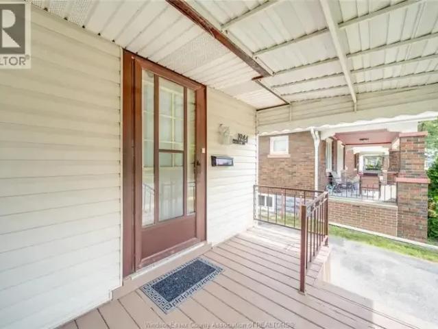 For Rent 3 Bedroom House Windsor ON DS104471149