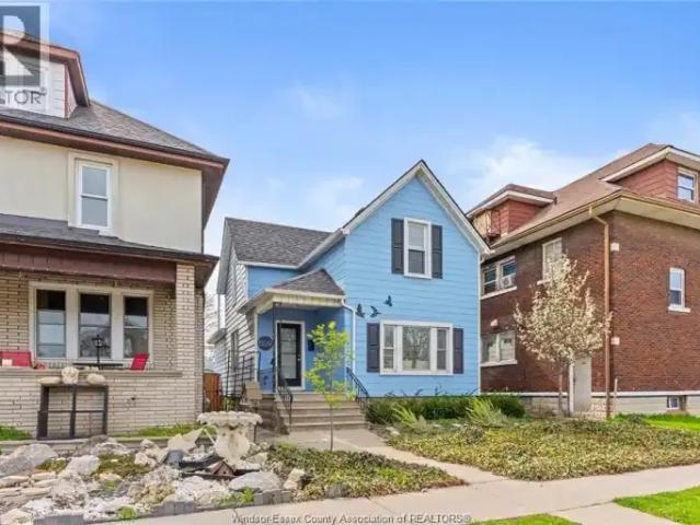 For Rent 3 Bedroom House Windsor ON DS105151053
