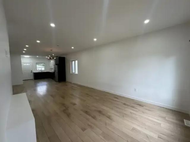 For Rent 3 Bedroom House Winnipeg MB DS103322646