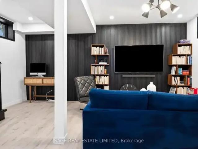 For Rent 3 Bedroom House Toronto ON DS103338351