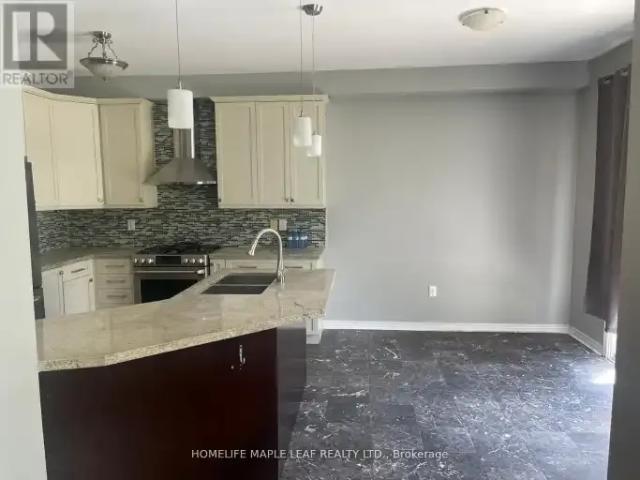 For Rent 3 Bedroom House Vaughan ON DS103594546