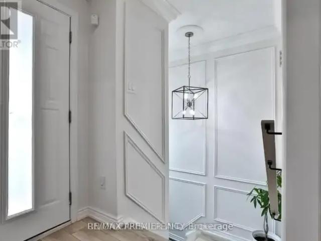 For Rent 3 Bedroom House Vaughan ON DS103920663