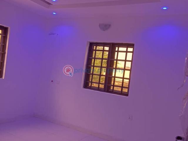 For rent: 3 bedroom Shared Apartment Akala Way Estate Akobo Ibadan Oyo PID: 9PBMMZ | Private Property Nigeria