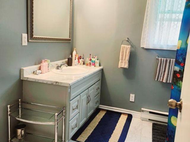 For Rent 3 Bedroom Shared Living/roommate Milton ON DLS97417708