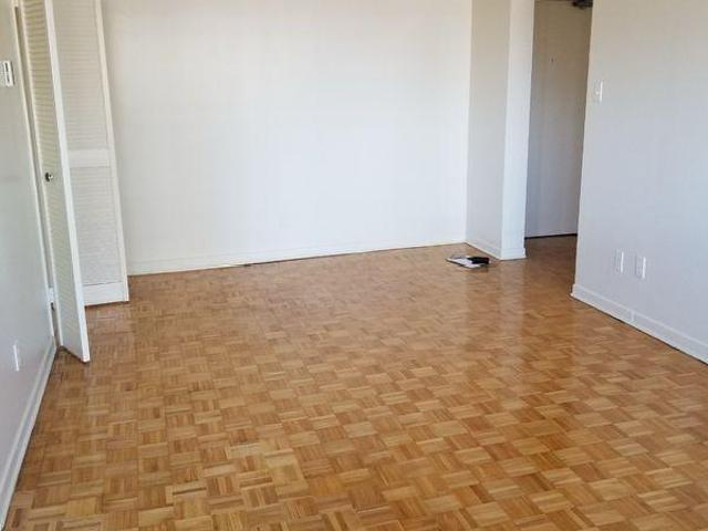 For Rent 3 Bedroom Shared Living/roommate Ottawa ON DS97421928