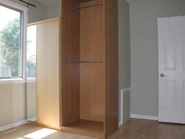 For Rent 3 Bedroom Shared Living/roommate Edmonton AB DLS96647263
