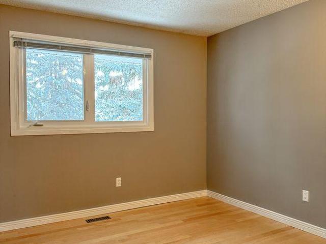 For Rent 3 Bedroom Shared Living/roommate Edmonton AB DLS97419034