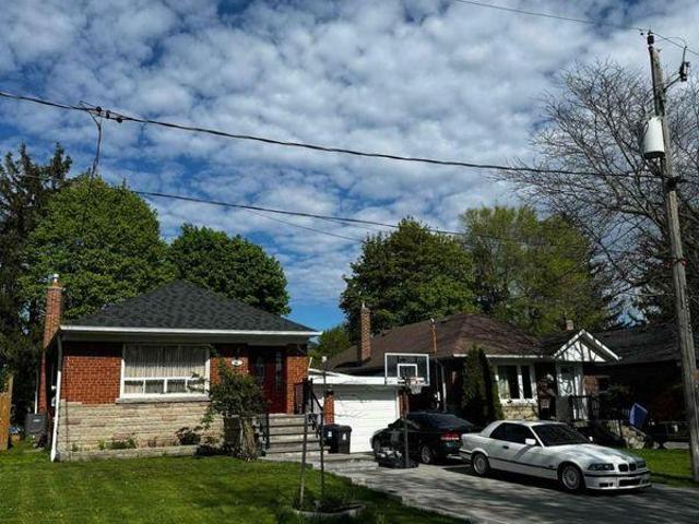 For Rent 3 Bedroom Shared Living/roommate Toronto ON DLS97419926