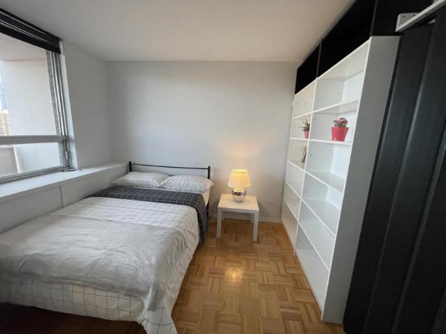 For Rent 3 Bedroom Shared Living/roommate Toronto Toronto DLS90560464