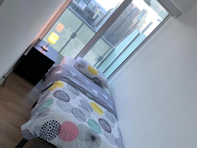 For Rent 3 Bedroom Shared Living/roommate Toronto Toronto DLS90560407