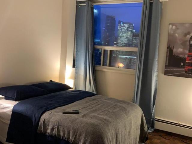 For Rent 3 Bedroom Shared Living/roommate Toronto Toronto DLS90560422