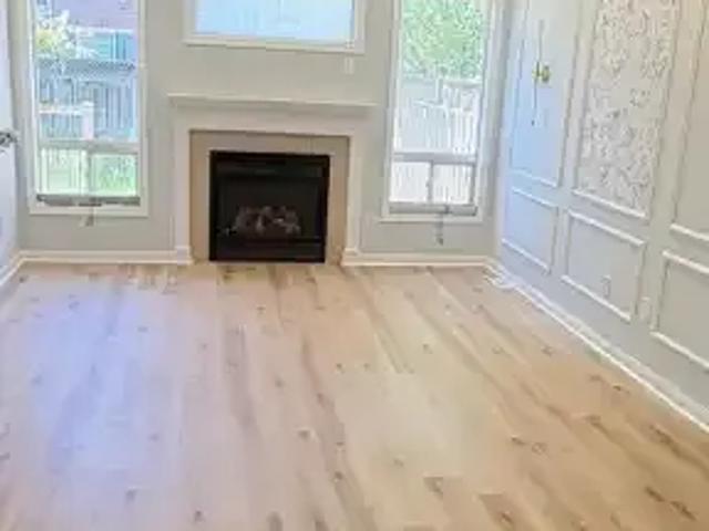 For Rent 3 Bedroom Townhouse Milton ON DS103091677