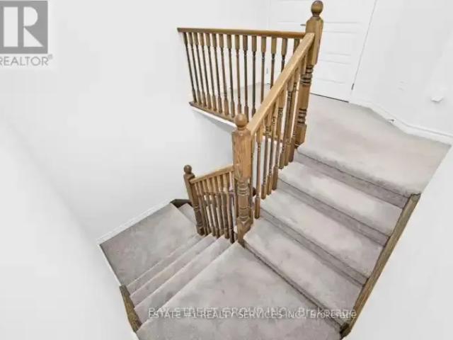 For Rent 3 Bedroom Townhouse Milton ON DS103119107