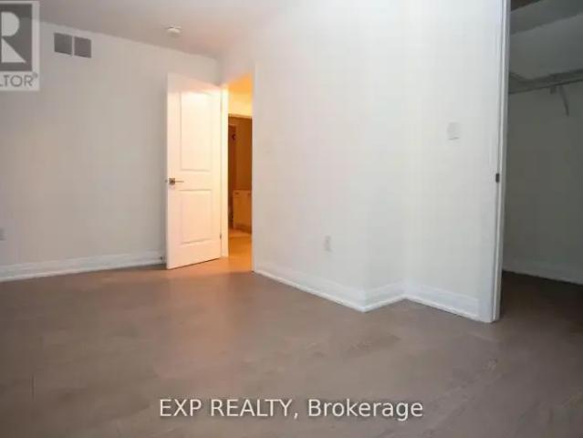 For Rent 3 Bedroom Townhouse Milton ON DS103487552