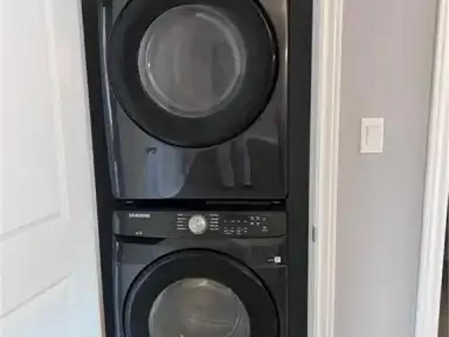 For Rent 3 Bedroom Townhouse Niagara Falls ON DLS103011974
