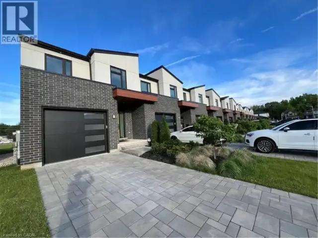 For Rent 3 Bedroom Townhouse Niagara Falls ON DS104506930