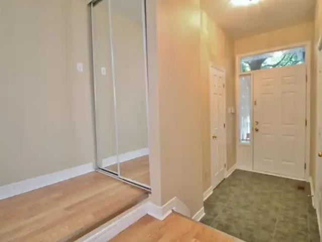 For Rent 3 Bedroom Townhouse Ottawa ON DS101772987