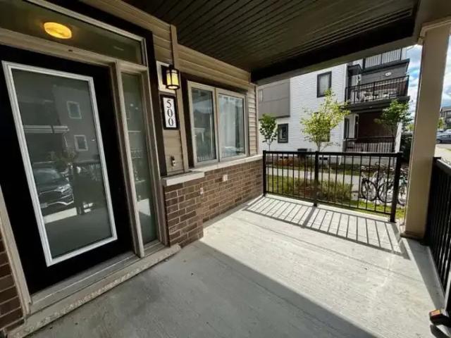 For Rent 3 Bedroom Townhouse Ottawa ON DS102883538