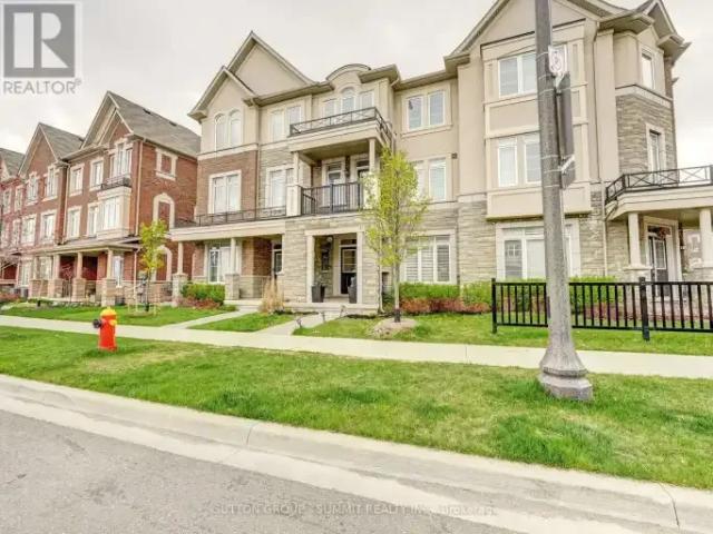 For Rent 3 Bedroom Townhouse Oakville ON DS104142829