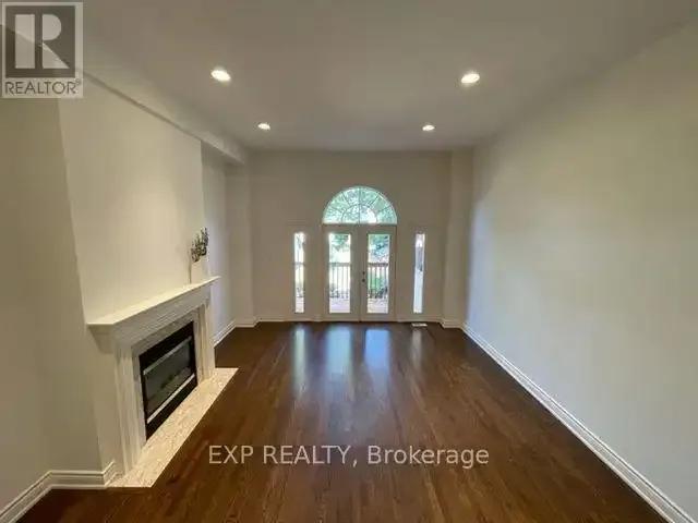 For Rent 3 Bedroom Townhouse Oakville ON DS104535599
