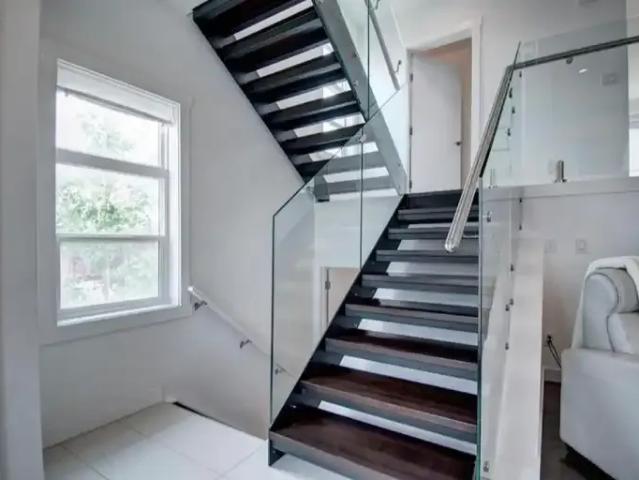For Rent 3 Bedroom Townhouse Airdrie AB DLS102339037