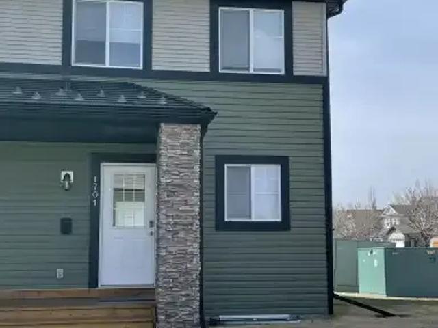 For Rent 3 Bedroom Townhouse Airdrie AB DLS103118900