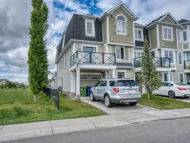 For Rent 3 Bedroom Townhouse Airdrie AB DS103322388