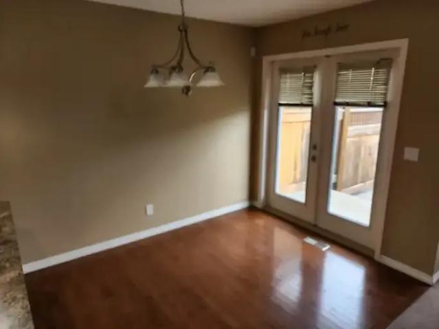 For Rent 3 Bedroom Townhouse Airdrie AB DS104940733