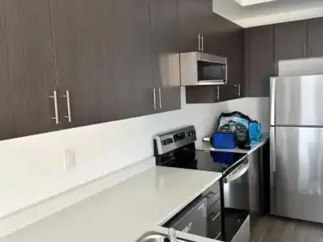 For Rent 3 Bedroom Townhouse Ajax ON DS102794878