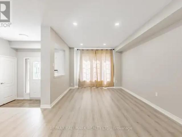 For Rent 3 Bedroom Townhouse Ajax ON DS104000152