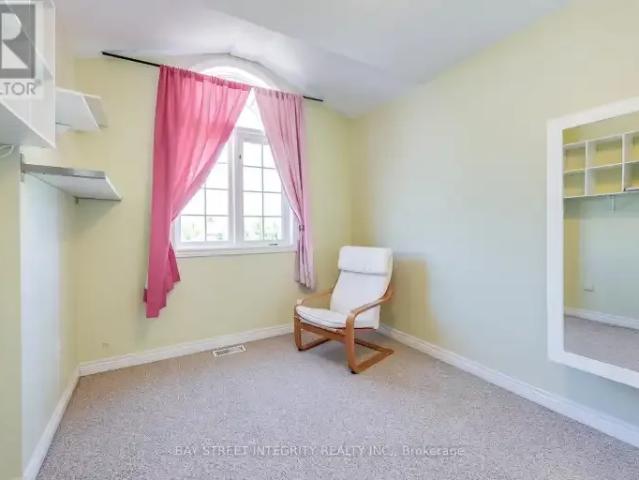 For Rent 3 Bedroom Townhouse Burlington ON DS102468358